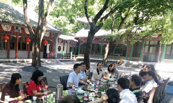 区人大常委会北太平庄街道工委 组织地区人大代表开展学习交流活动 (2).jpg